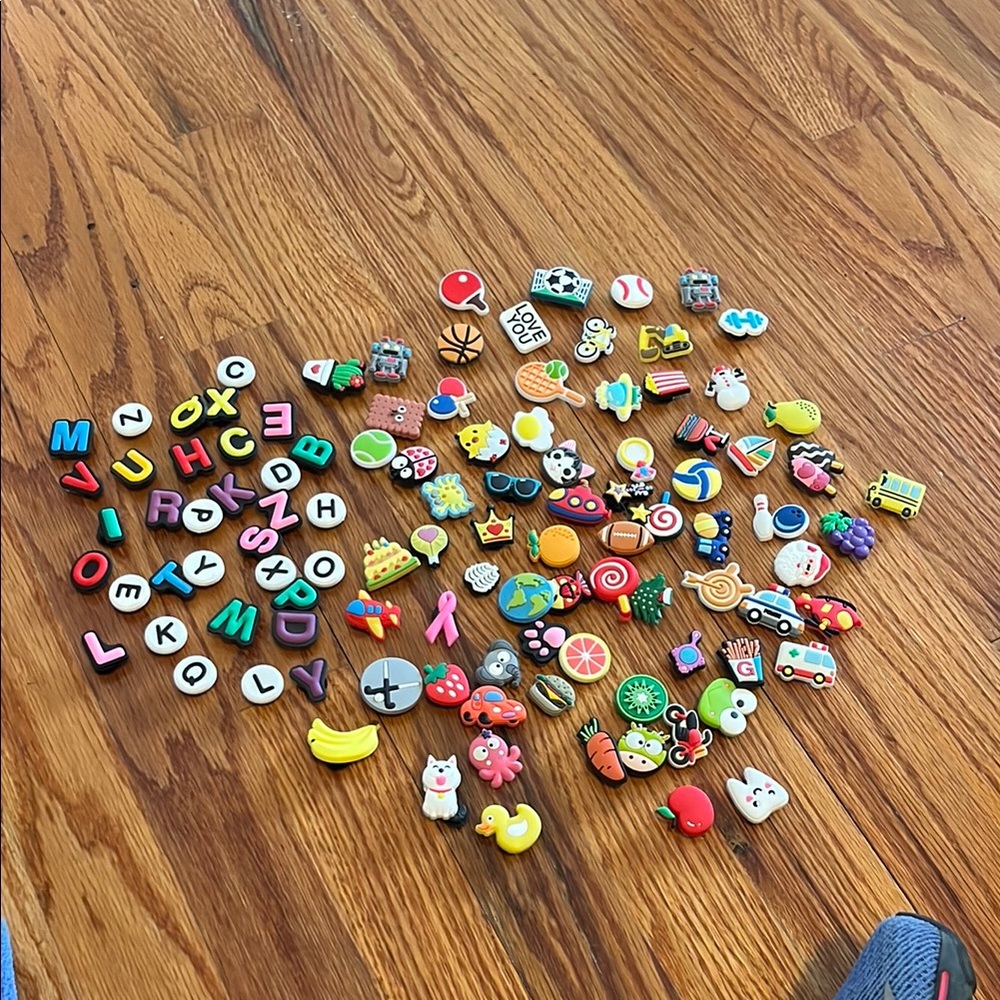 New Colorful Shoe Charms Set / Jibbitz